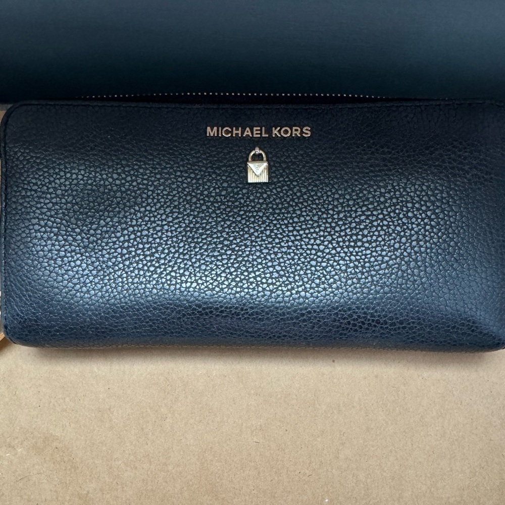 Michael Kors wallet